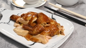 食譜 | 人氣名廚葉世昌教煮玫瑰豉油雞，嫩滑入味富酒香