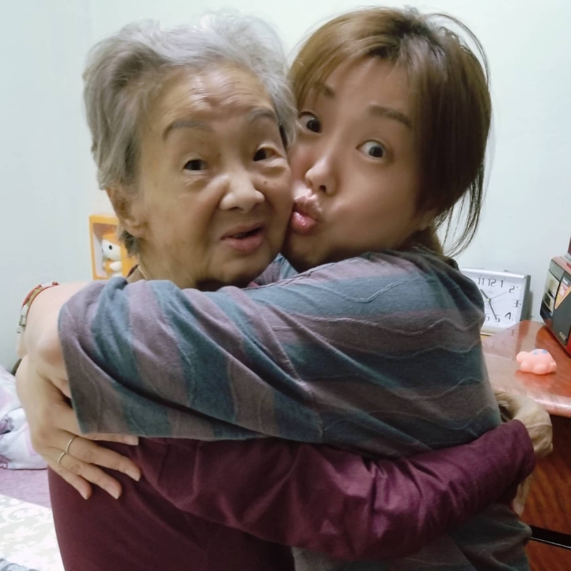 眼仔睩睩!