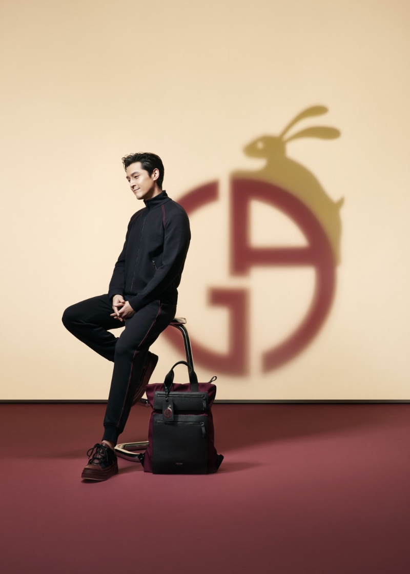 GIORGIO ARMANI全球形象代言人胡歌，演繹中國新年男裝系列。