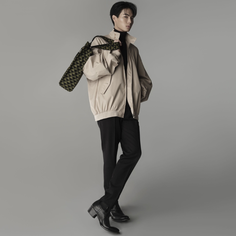 Win 將出席於1月15日於米蘭舉行的Prada 2023 秋冬男裝時裝展。