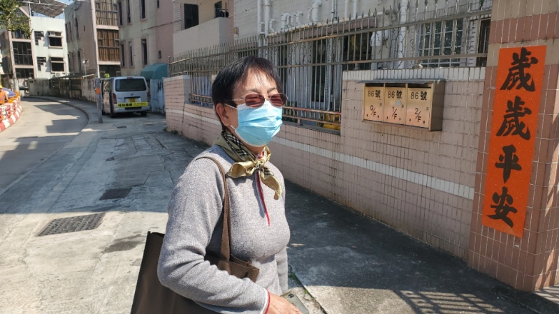 劉女士直言近期不會(huì)再煲青紅蘿卜豬骨湯，甚至對(duì)單位外大路留有陰影，盡量不行近。 （楊偉亨攝）