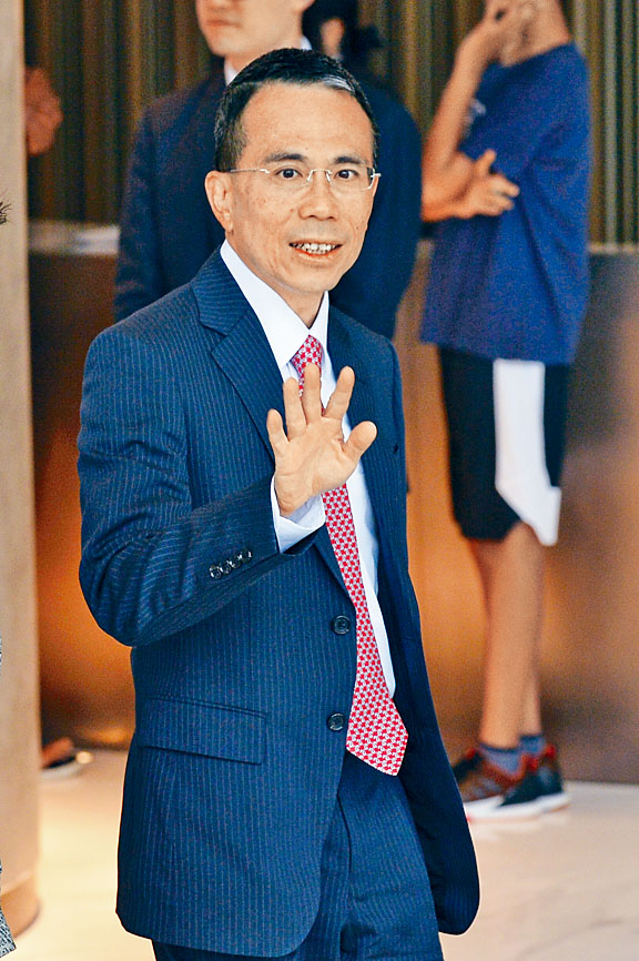 李嘉誠的兒子李澤鉅。