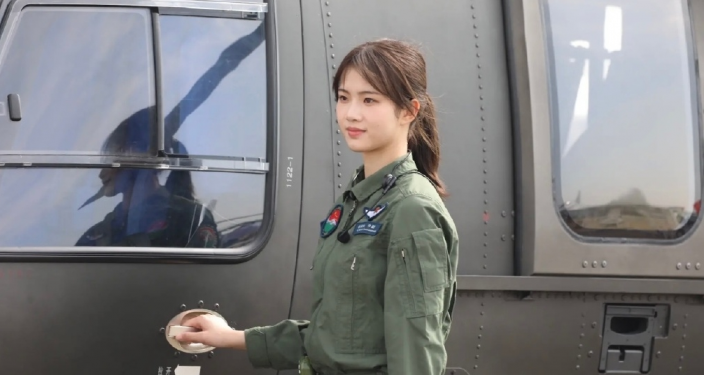 徐楓燦是陸軍首批自主培養(yǎng)首位實(shí)裝單飛女飛行員。