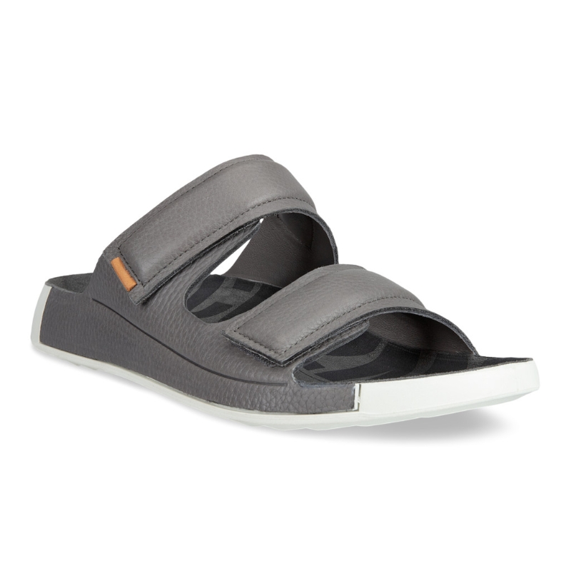 涼鞋2023|60周年限定紀(jì)念男裝Ecco Cozmo 60涼鞋/$1，099/Ecco。 