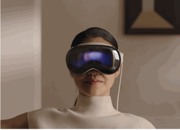 Apple首款頭戴裝置Vision Pro，以高效空間運(yùn)算帶來無縫的AR及VR實(shí)境應(yīng)用。