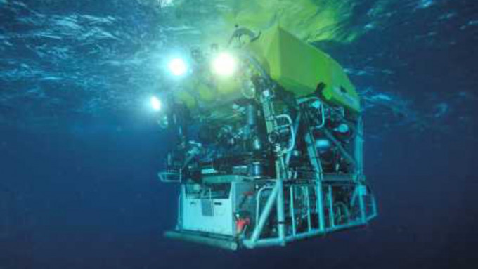 遙控潛水器（ROV）“維克多6000”（Victor 6000）