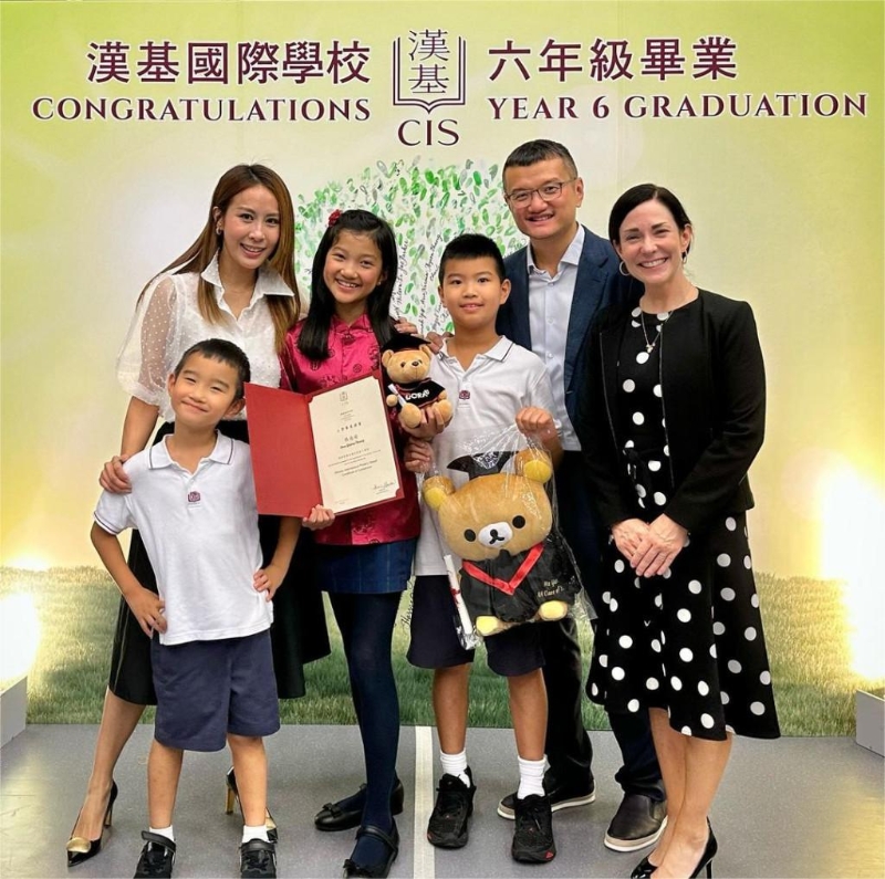 港姐冠軍曹敏莉與老公張家杰三個(gè)子女就讀漢基國際學(xué)校。