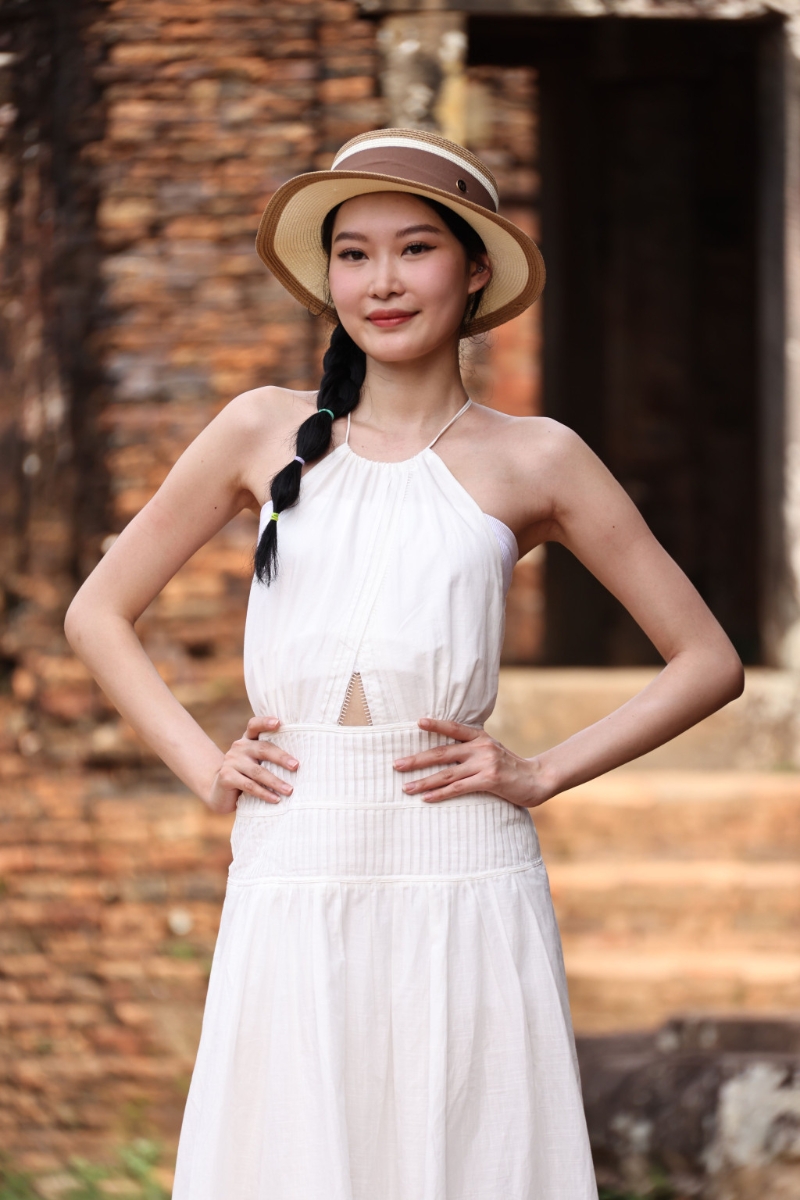 現(xiàn)年23歲的8號姜依寧（Jenny）。