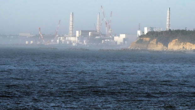 從福島請戶漁港望向福島第一核電站，攝于8月24日首次排放核污水當天。