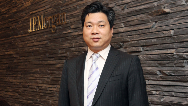 香港金融業(yè)須提供更多樣化的金融產(chǎn)品和服務，增強產(chǎn)品和交易的流動性。