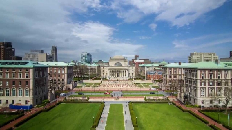 哥倫比亞大學(xué)（Columbia University）排名第3，畢業(yè)生每年所賺的薪酬比高中畢業(yè)生多出71,540美元（約55.8萬港元）。