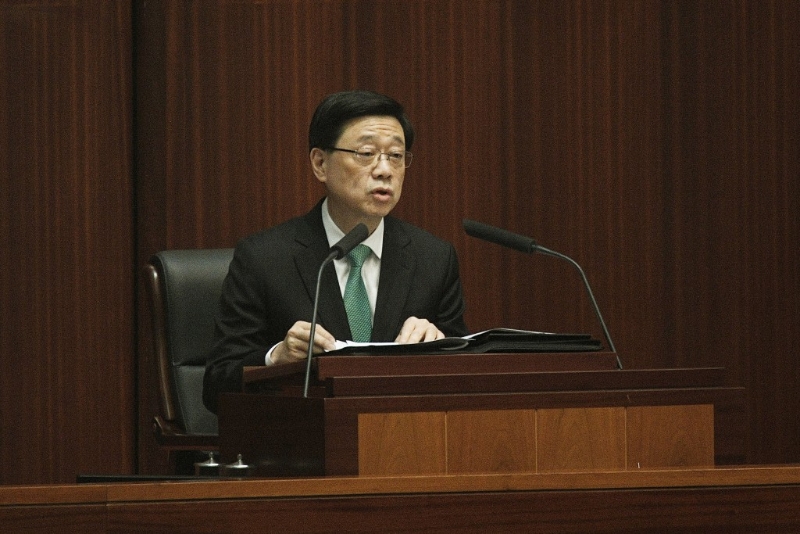 李家超出席施政報(bào)告答問會(huì)。