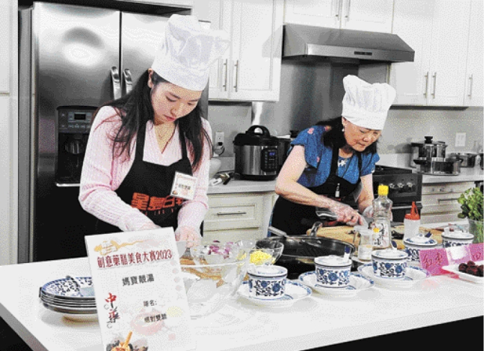 絕對(duì)雙驕的“媽寶靚湯”，靚靚母女組合連切菜動(dòng)作都同步。