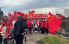 APEC｜拜登特別和習近平告別，各界僑胞機場外熱烈歡送