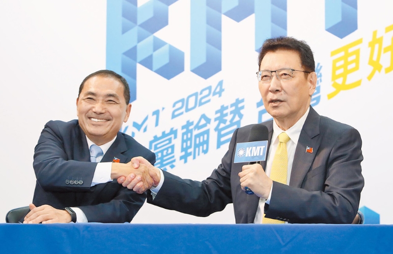 侯友宜（左）、趙少康（右）