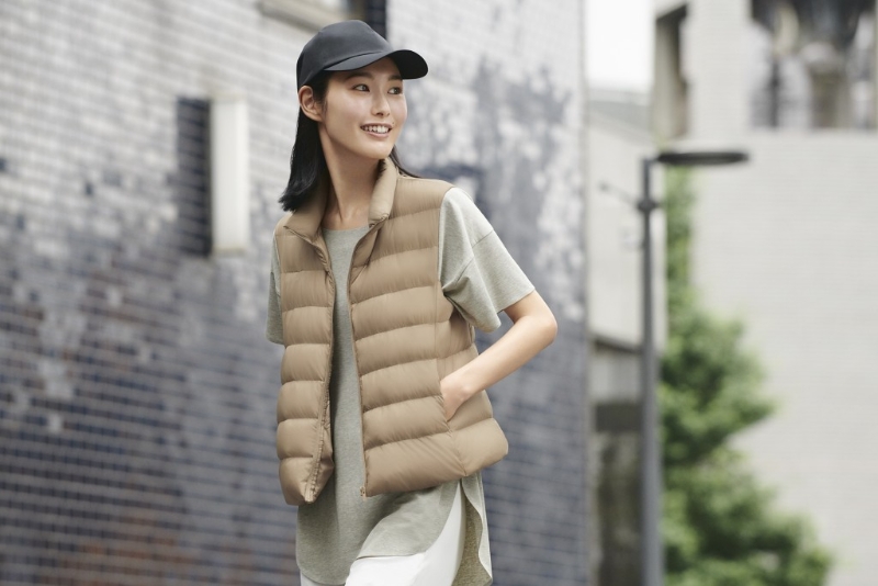 女裝超輕型羽絨背心、原價(jià)$399、感謝價(jià)$299、U。