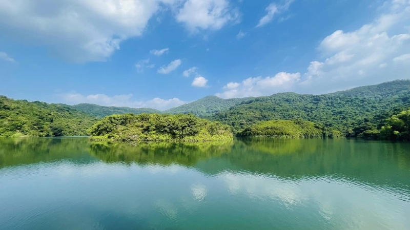 河背水塘曾入選為漁農(nóng)及自然護理署的郊野公園十大 自然風景之一。 （圖片授權(quán)：FB@鯨魚?蝦子媽咪親子log ）