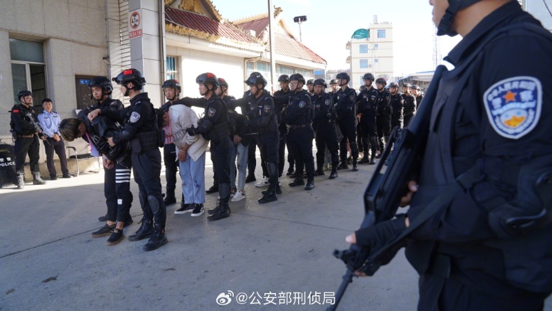 緬北木姐地區(qū)執(zhí)法部門近日將571名電詐疑犯移交回中國(guó)