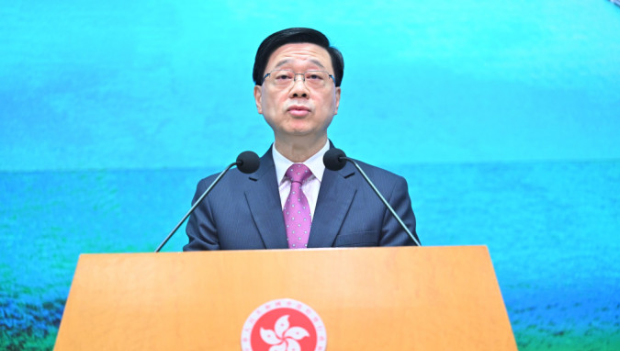 李家超：年三十至年初四，深圳灣口岸會24小時通關(guān)，通宵服務(wù)