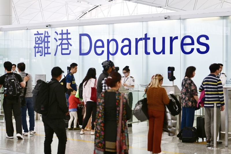 機(jī)場(chǎng)離境稅逾20年未上調(diào)，旅行社：即使加50元亦不影響市民外游意欲