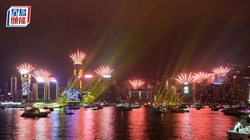 新一份《預算案》指旅發(fā)局將每月舉辦維港煙火、無人機表演。資料圖片
