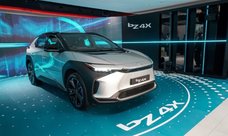 隨著品牌首款電動(dòng)車bZ4X陸續(xù)到港交付，應(yīng)有助豐田爭取佳績。