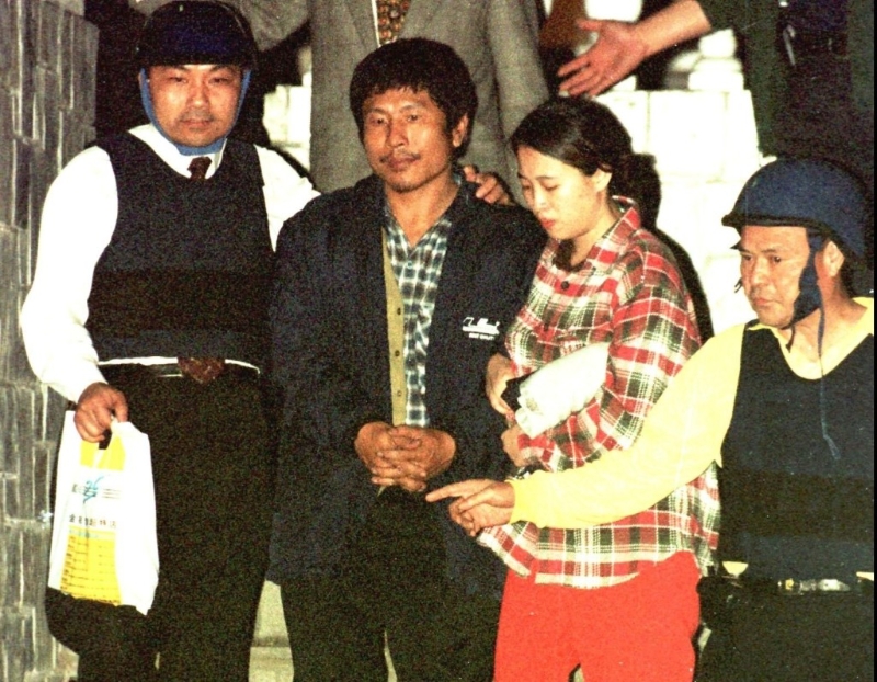 當(dāng)年在時(shí)任臺(tái)北市刑大大隊(duì)長的侯友宜的談判下，陳進(jìn)興宣布投降由警方帶走。
