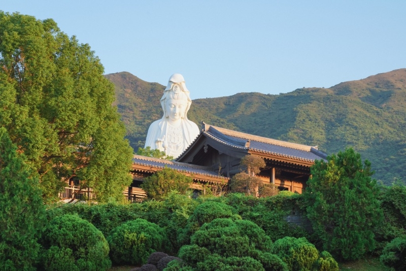 建筑宏偉而且莊嚴(yán)。
