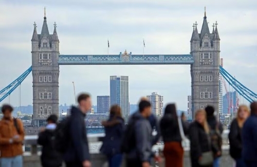 英國(guó)政府?dāng)M5月中旬后宣布學(xué)生簽證緊縮新措施。