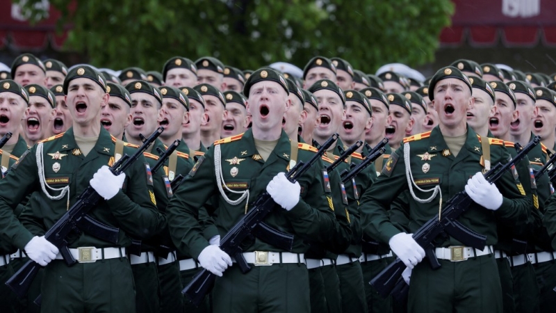 俄羅斯士兵出席紅場(chǎng)閱兵式。