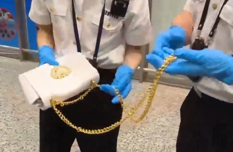 廣州海關(guān)截獲2名入境旅客，企圖以”手袋鏈“走私黃金入境。