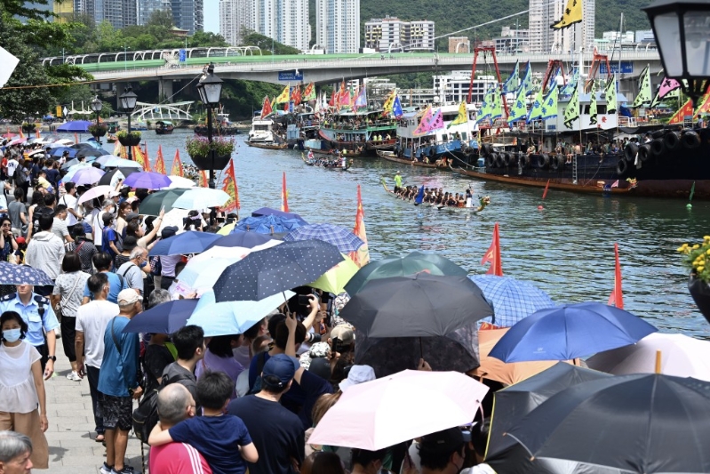 去年在香港仔舉辦的“2023香港仔龍舟競渡大賽”。 資料圖片
