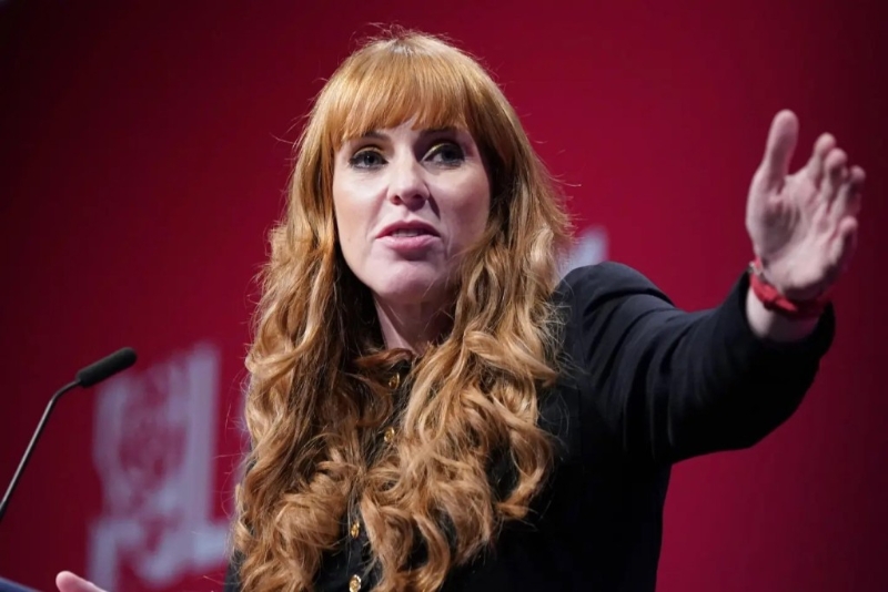 英國新副首相安吉拉·雷納的人生充滿傳奇。 美聯(lián)社