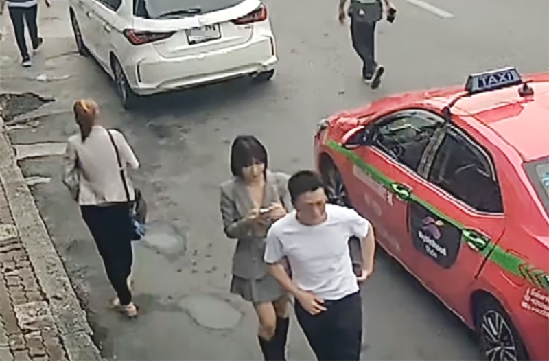 中國女子泰國失蹤最后露面CCTV畫面曝光，當時跟隨一名認識的男子。