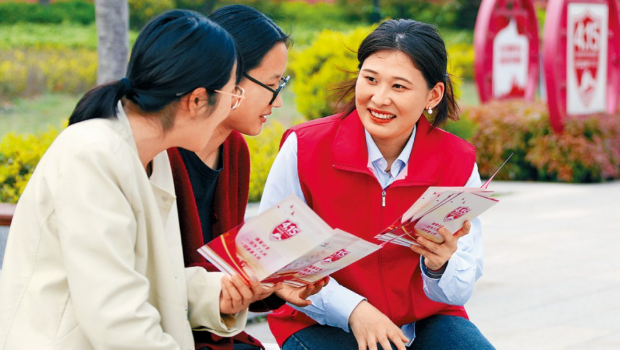 習近平：《決定》凸顯維護國安意識形態(tài)責任制