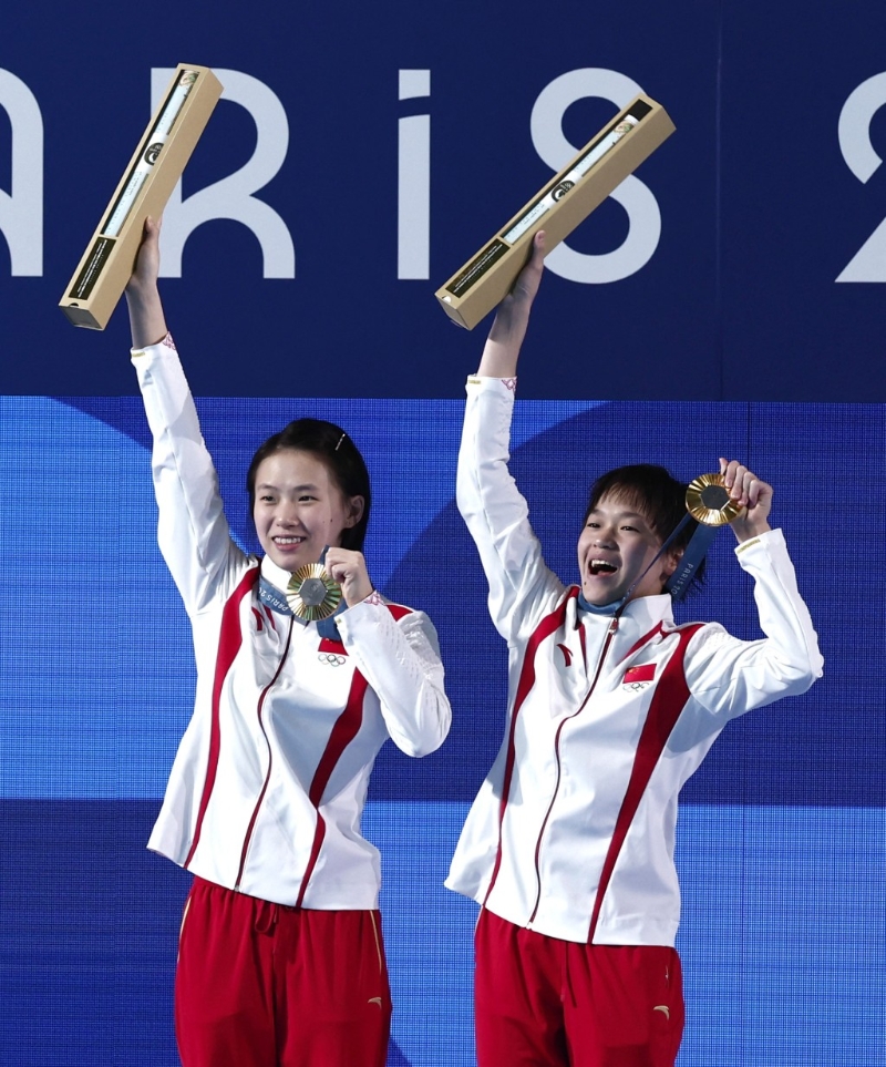 陳芋汐、全紅嬋奪女子雙人10米跳臺(tái)跳水金牌。 Reuters