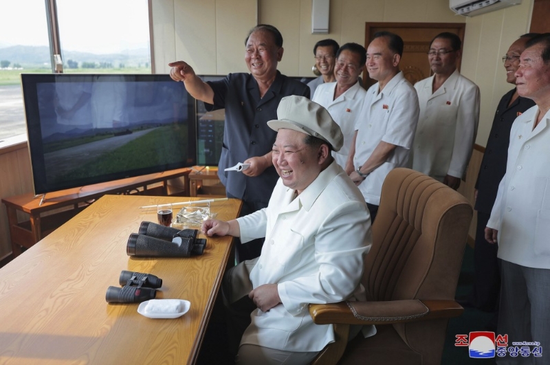 金正恩指導(dǎo)測試無人機。 美聯(lián)社