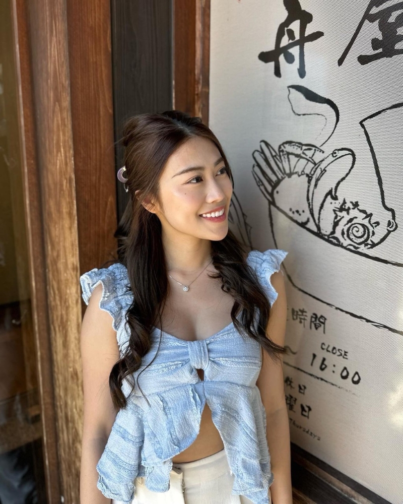 自參選后，鐘翠詩才多了曬身材。2