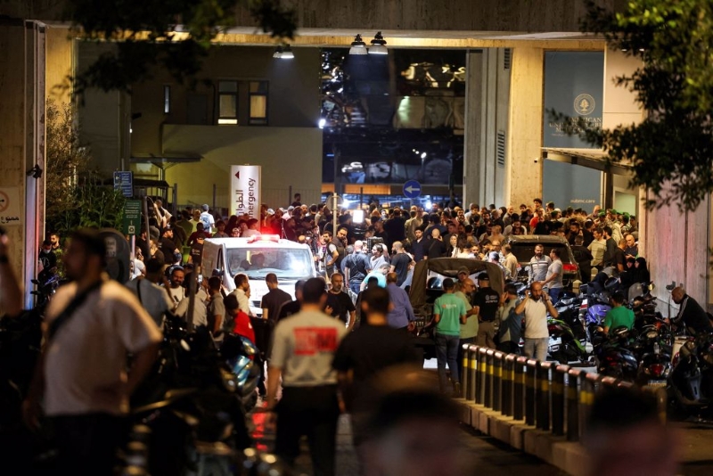 黎巴嫩多地17日發(fā)生傳呼機(jī)爆炸案。