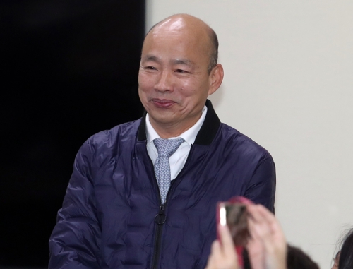 韓國瑜助臺北市政府“調(diào)頭寸”時，卻傳出向公股行庫募款不順的情形。