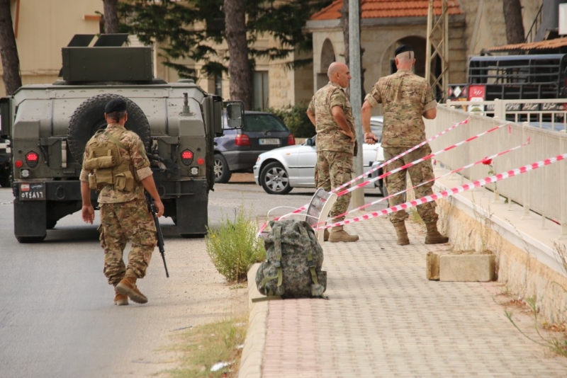 黎巴嫩軍方封鎖街道