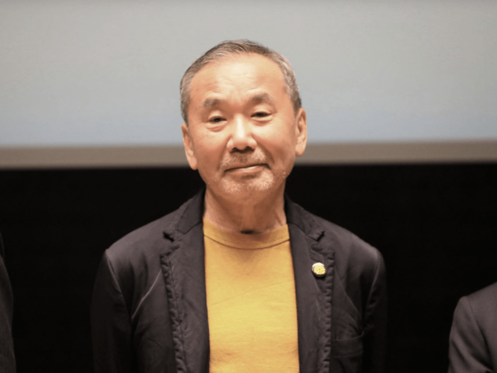 自米蘭昆德拉逝世以后，日本作家村上春樹（圖）就成為傳說中最接近諾貝爾文學(xué)獎的人，今年他在Ladbrokes榜單排第2。.png
