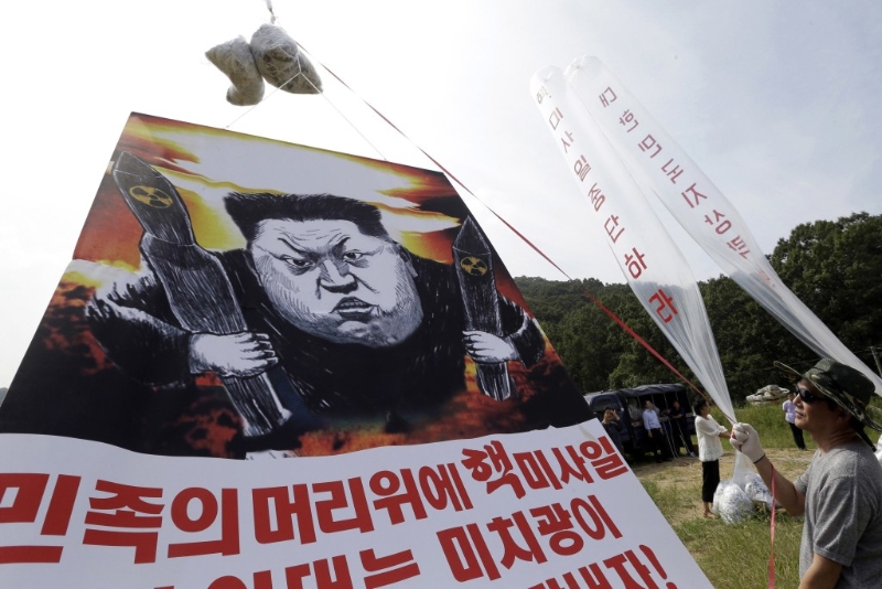自由朝鮮運(yùn)動聯(lián)盟曾多次向朝鮮空飄氣球、傳單。 美聯(lián)社