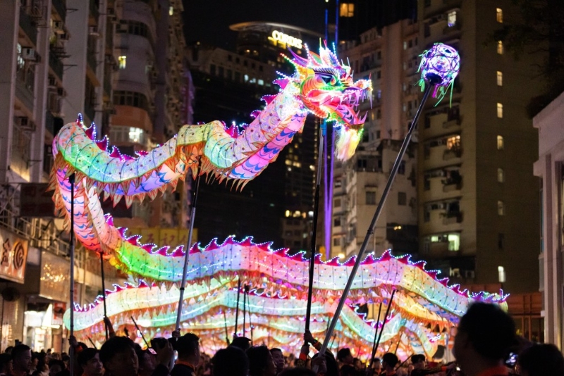 必睇全場500呎夜光龍表演。 （圖片來源：信和集團）