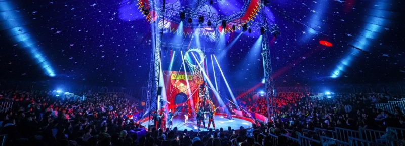 世界知名馬戲團(tuán)GandeysCircus制作的國際巡回馬戲雜技表演「友邦峻宇呈獻(xiàn)世界雜技團(tuán)”。