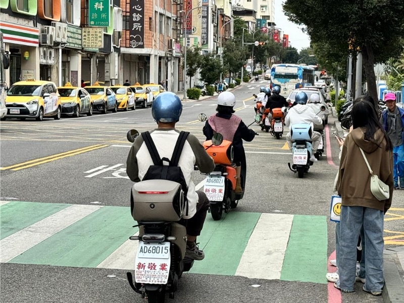金門最近在街上與各大景點陸客越來越多，民眾擔憂昔日滿街自由行陸客騎車亂串的亂象恐又將到來。