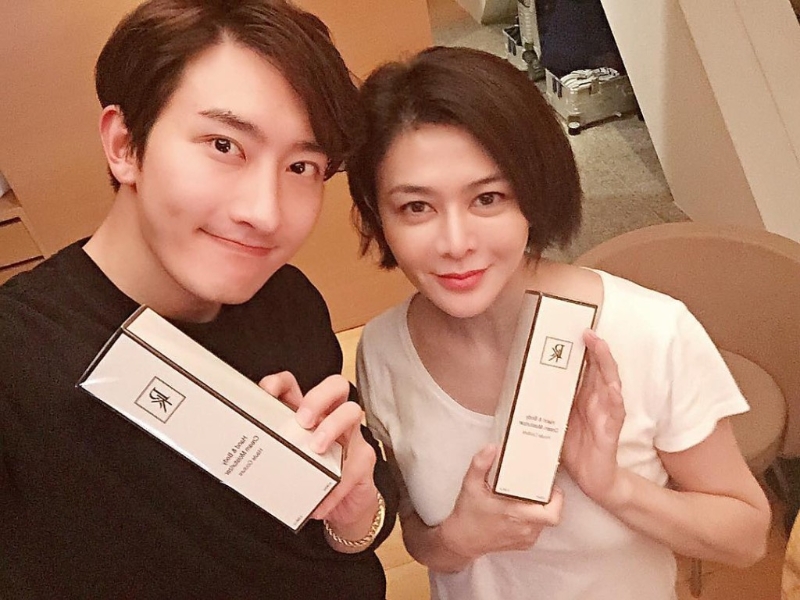 關(guān)之琳與臺灣富商離婚后，曾與Super Junior-M內(nèi)地成員周覓傳緋聞。