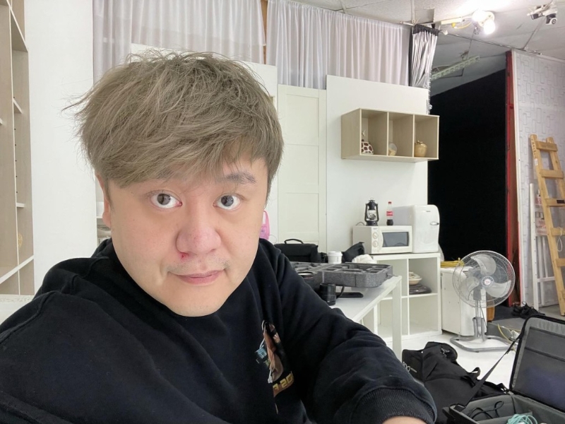 前《木曜4超玩》制作人李俊杰有綽號“陳百祥”之稱。