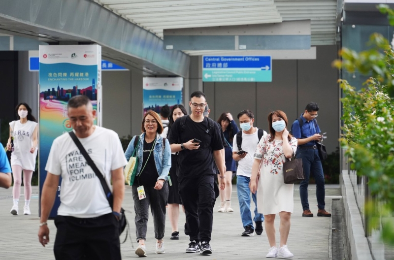 有意投考公務員人士，即睇求職方法，包括公務員考試(CRE)、基本法及國安法測試、聘用條款、申請手續(xù)、截止日期、報名連結等。
