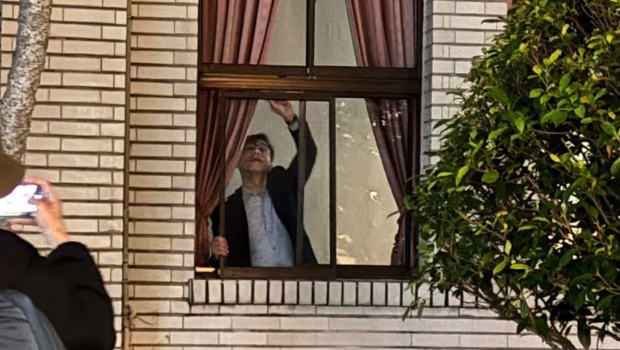 夜襲議場防堵藍(lán)營